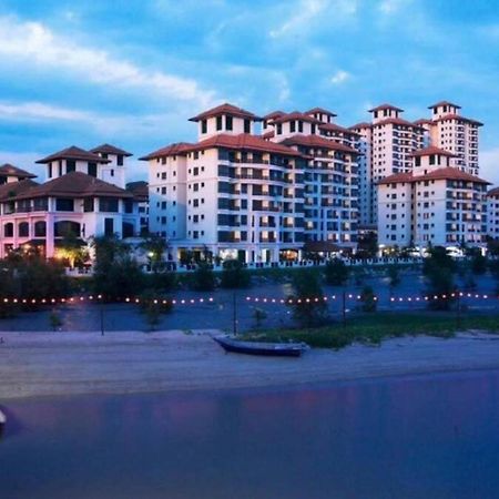 Instay Leisure Mahkota With Sea/Pool View Malacca Exteriör bild