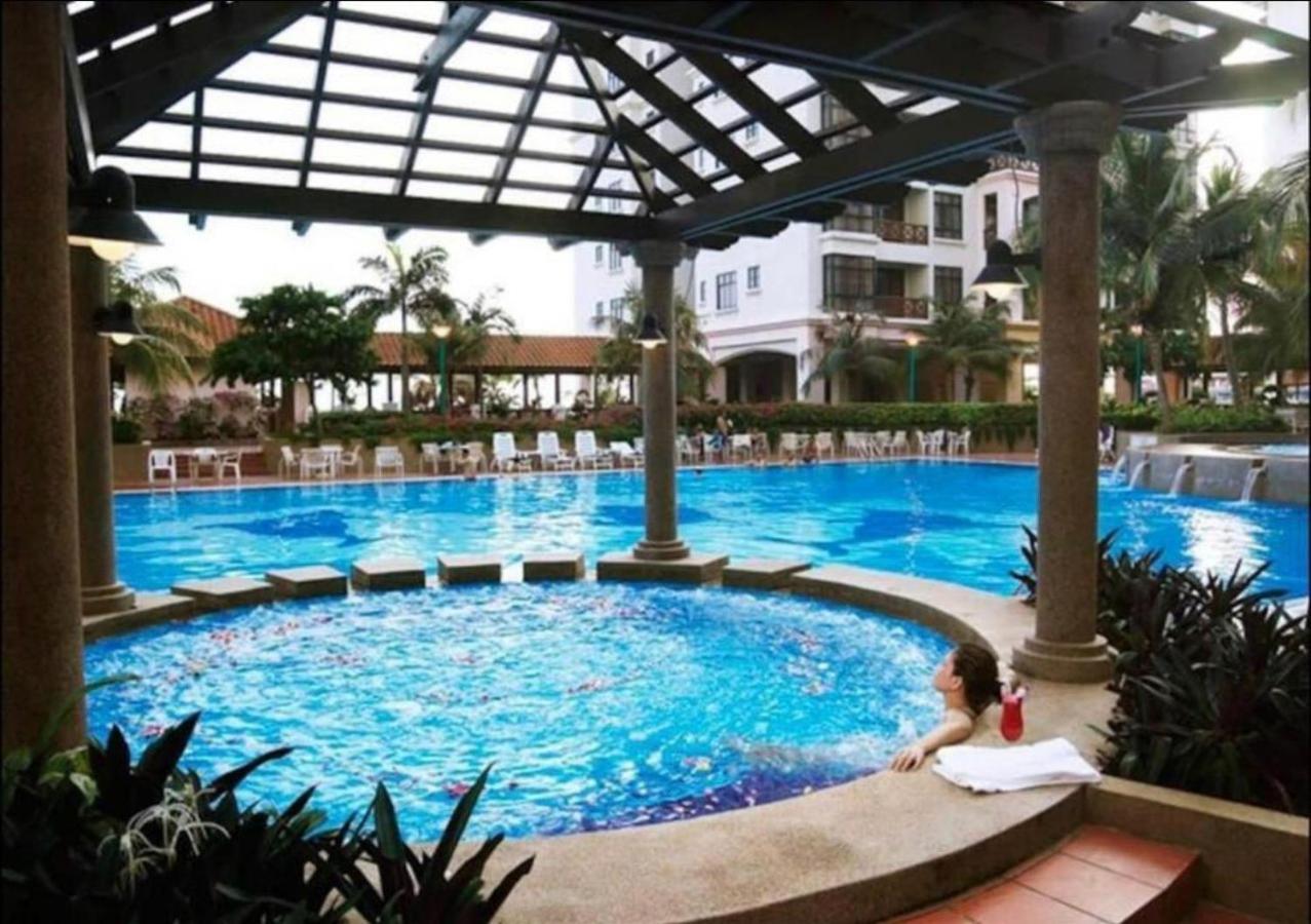 Instay Leisure Mahkota With Sea/Pool View Malacca Exteriör bild