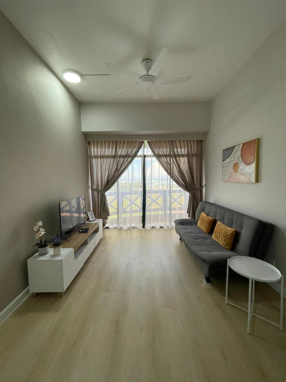 Instay Leisure Mahkota With Sea/Pool View Malacca Exteriör bild